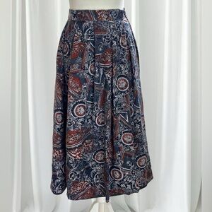 Vintage German-Made Pleated Midi Skirt – Size 40 (M/L) – Boho Paisley Print